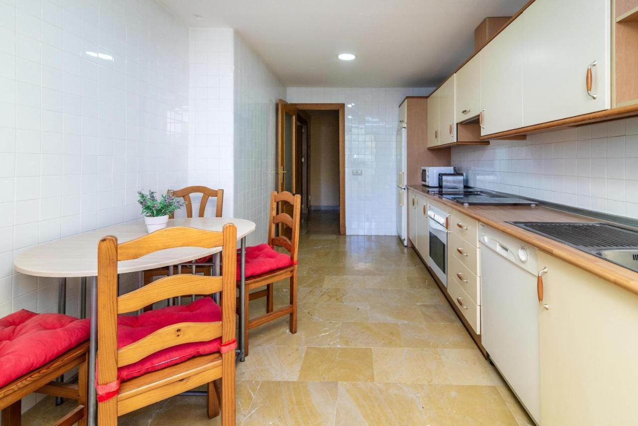 Spacious Apartment In Marbella Bagian luar foto